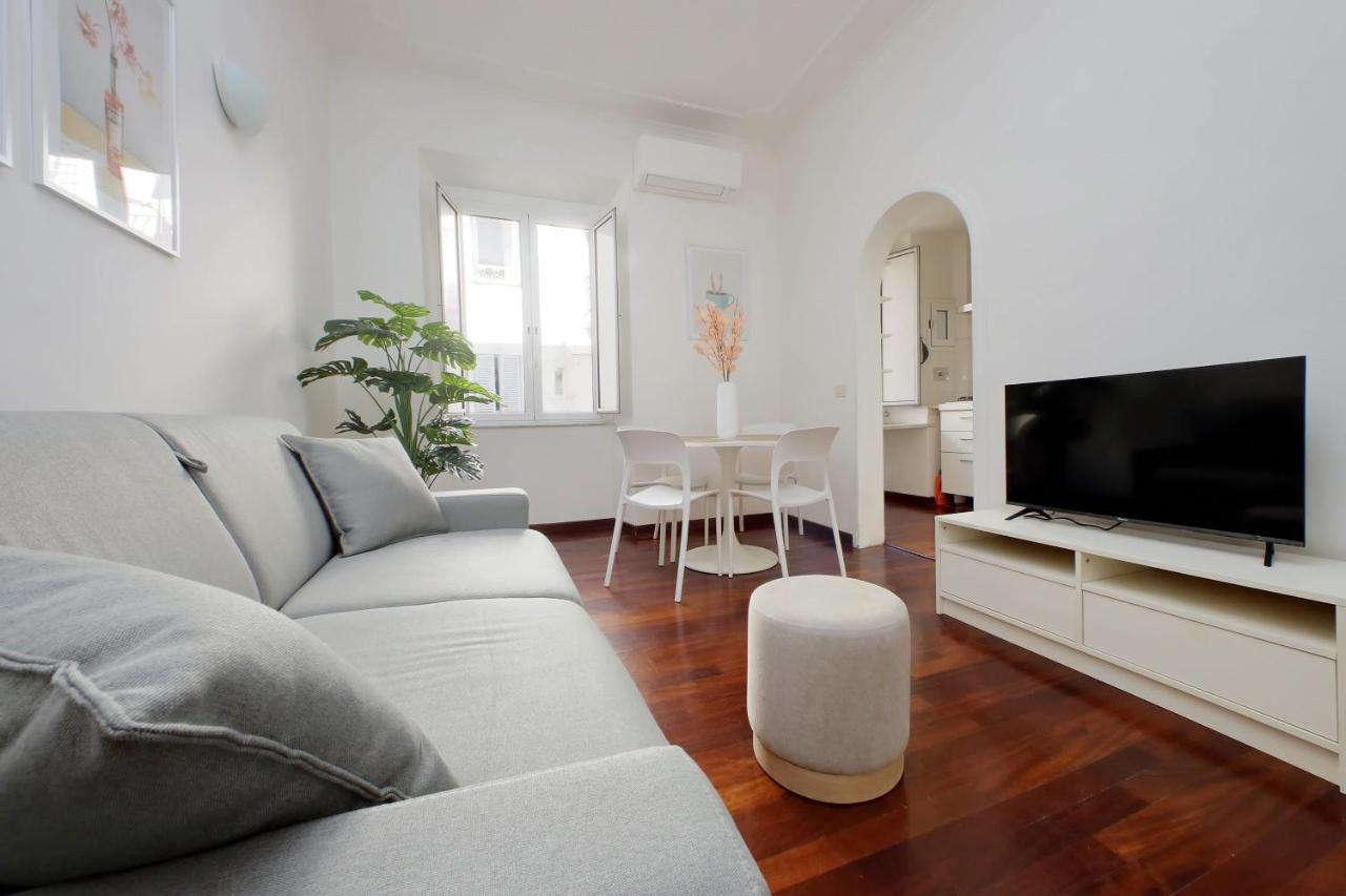 Domus Lou Elegante Appartamento In Trastevere Roma Exterior foto