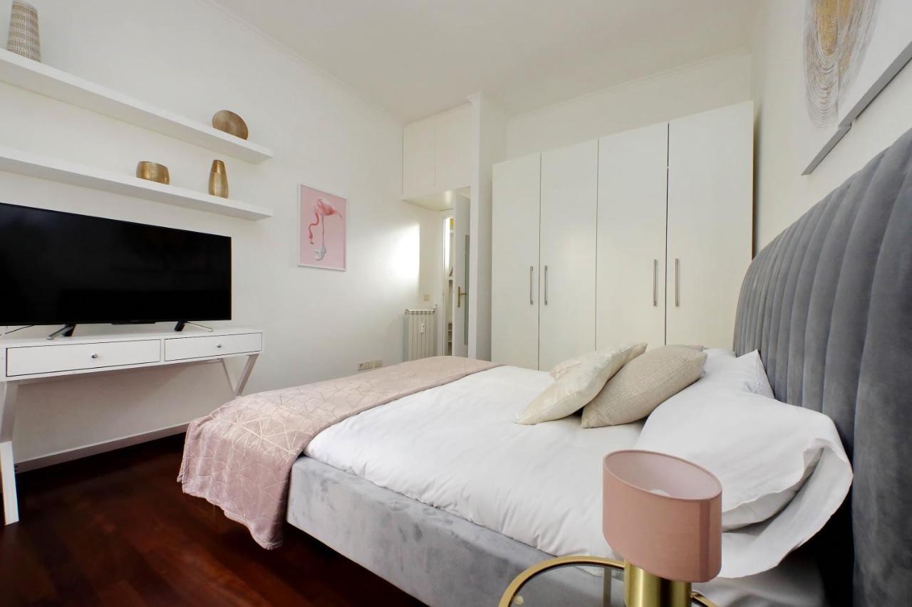 Domus Lou Elegante Appartamento In Trastevere Roma Exterior foto